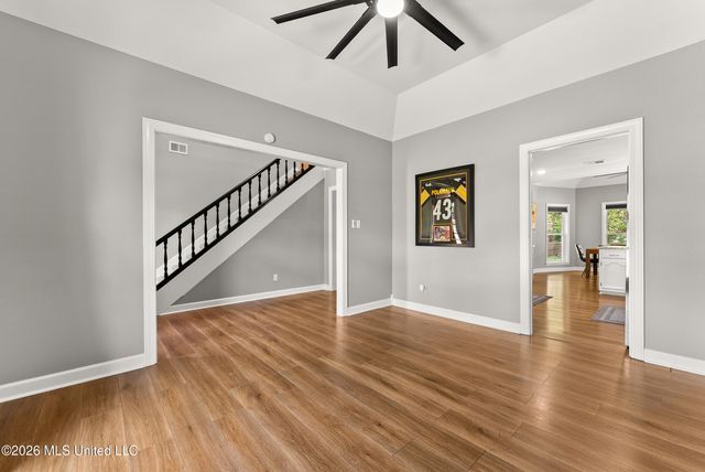 7254 Flower Creek Drive, Southaven, MS 38671