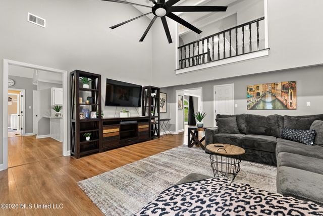 7254 Flower Creek Drive, Southaven, MS 38671