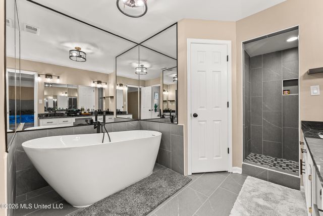 7254 Flower Creek Drive, Southaven, MS 38671