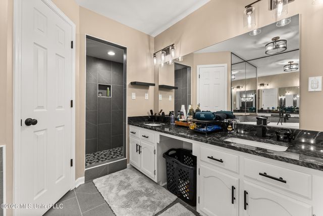 7254 Flower Creek Drive, Southaven, MS 38671