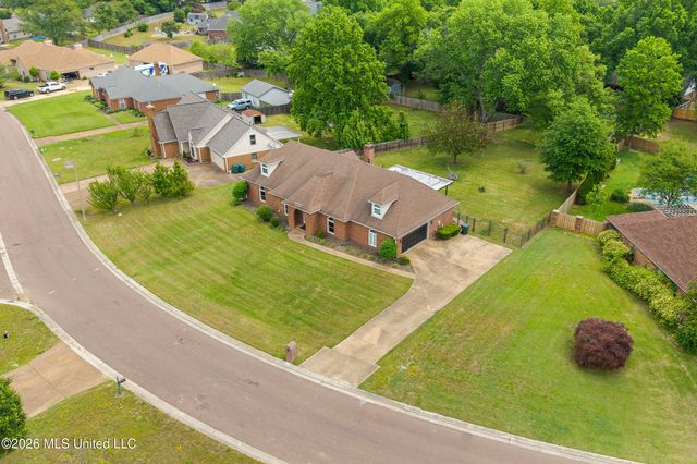 7254 Flower Creek Drive, Southaven, MS 38671