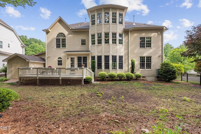 120 Aspenridge Drive, Holly Springs, NC 27540
