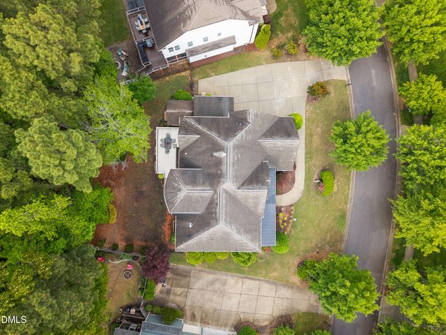 120 Aspenridge Drive, Holly Springs, NC 27540