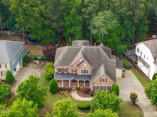 120 Aspenridge Drive, Holly Springs, NC 27540
