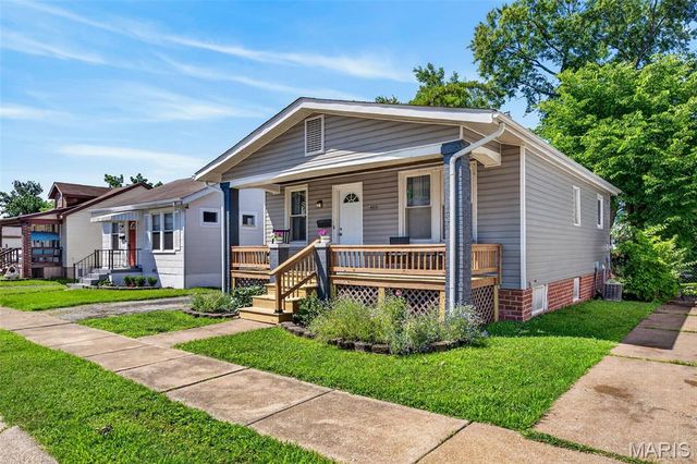 4710 Tesson Street, St Louis, MO 63116