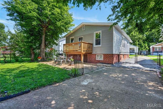 4710 Tesson Street, St Louis, MO 63116