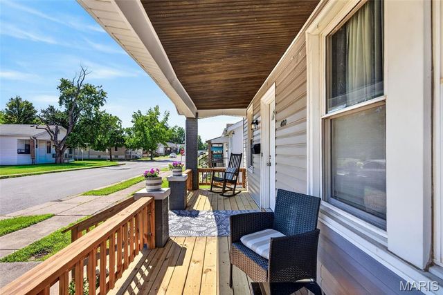 4710 Tesson Street, St Louis, MO 63116