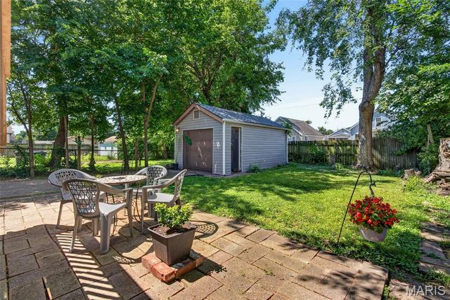 4710 Tesson Street, St Louis, MO 63116