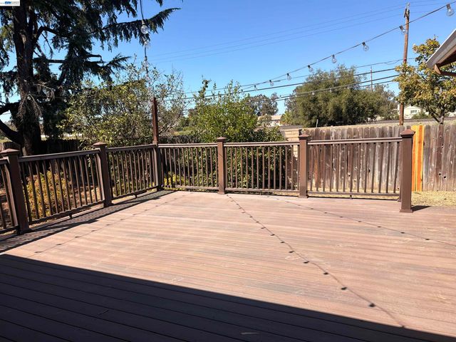 312 Robert Way, Livermore, CA 94550