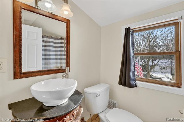 726 W 2nd Street, Davison, MI 48423