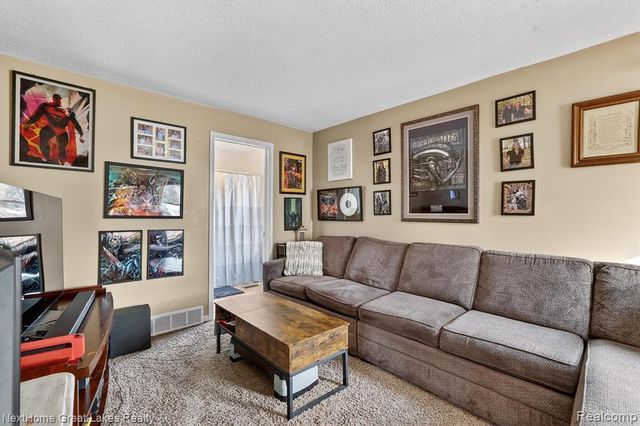 726 W 2nd Street, Davison, MI 48423