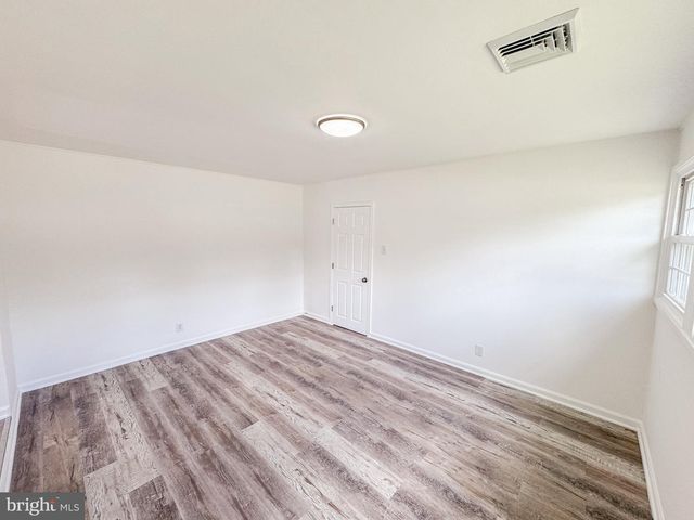 100 NORWOOD LN, East Norriton, PA 19401