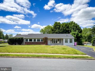 100 NORWOOD LN, East Norriton, PA 19401