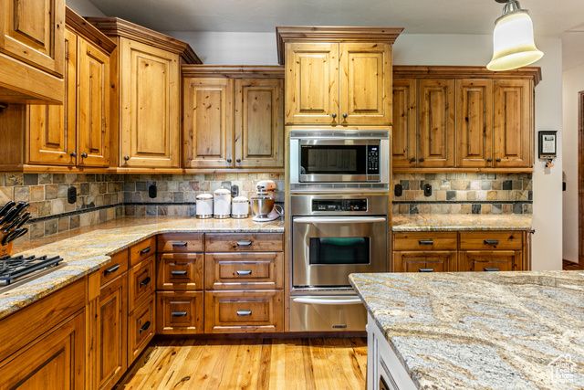 3357 E GLACIER LN, Sandy, UT 84092