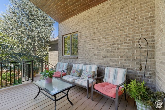 3357 E GLACIER LN, Sandy, UT 84092