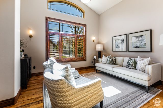 3357 E GLACIER LN, Sandy, UT 84092