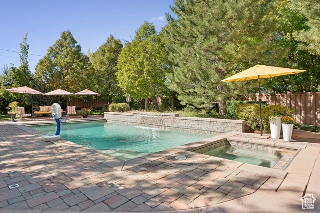 3357 E GLACIER LN, Sandy, UT 84092