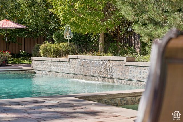 3357 E GLACIER LN, Sandy, UT 84092