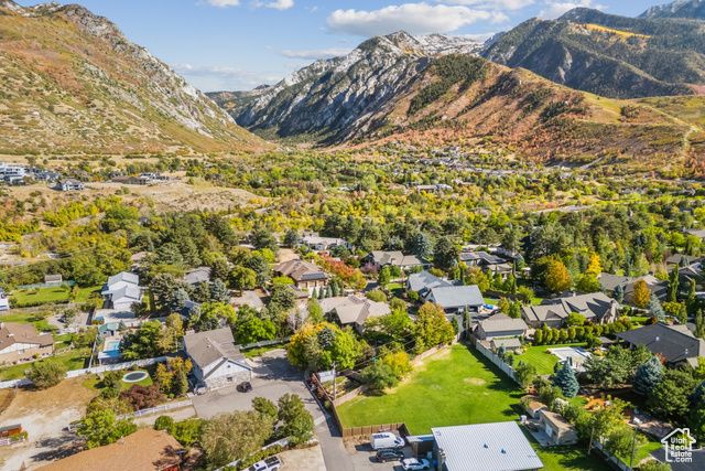 3357 E GLACIER LN, Sandy, UT 84092