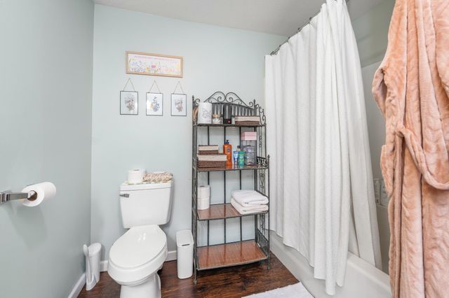 4210 E Menlo Dr, Wichita, KS 67218