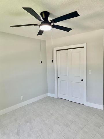 2324 NE Pine Ridge Street, Jensen Beach, FL 34957