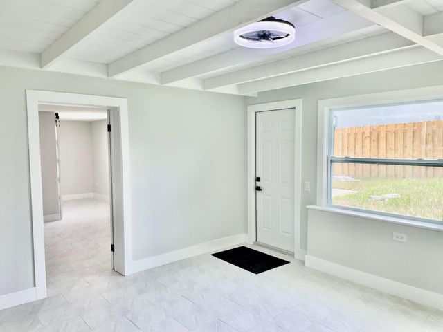 2324 NE Pine Ridge Street, Jensen Beach, FL 34957