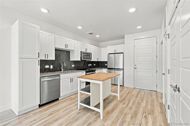 2851 W 52nd Avenue 307, Denver, CO 80221