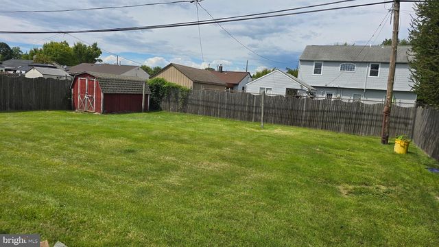 917 SPENCER DR, Croydon, PA 19021