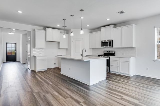 6707 Soaring Skies DR, Buda, TX 78610