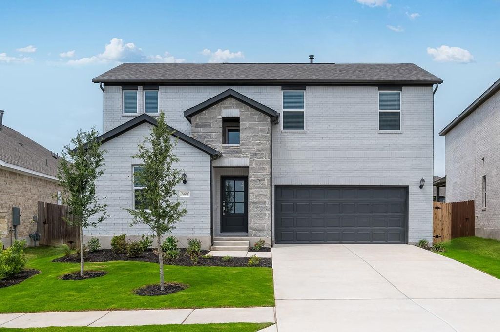 6707 Soaring Skies DR, Buda, TX 78610