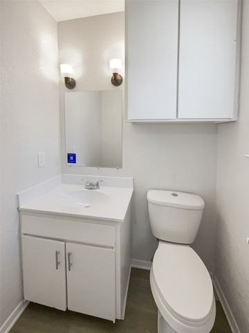 1985 Shorewood Drive, Grapevine, TX 76051