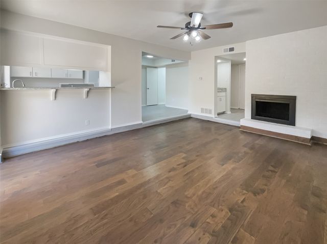 1985 Shorewood Drive, Grapevine, TX 76051