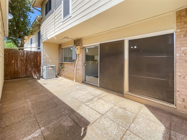 1985 Shorewood Drive, Grapevine, TX 76051