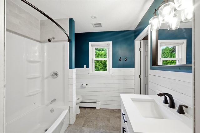 277 Brainerd St, South Hadley, MA 01075