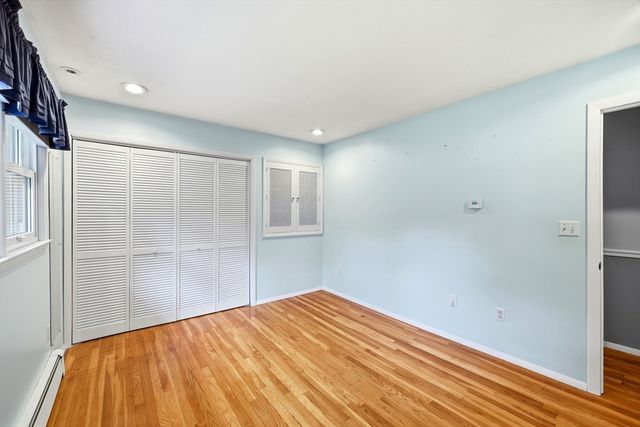 277 Brainerd St, South Hadley, MA 01075