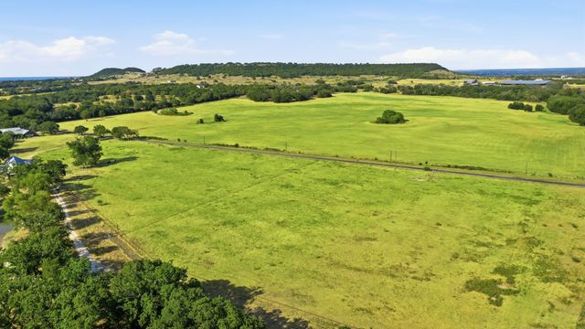 2707 Neri Road, Granbury, TX 76048