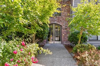 8017 234th Street SW #325, Edmonds, WA 98026