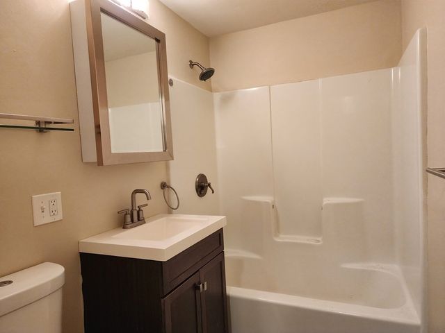 1 Old Colony Rd 116, Mansfield, MA 02048