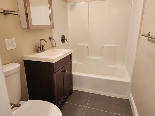 1 Old Colony Rd 116, Mansfield, MA 02048