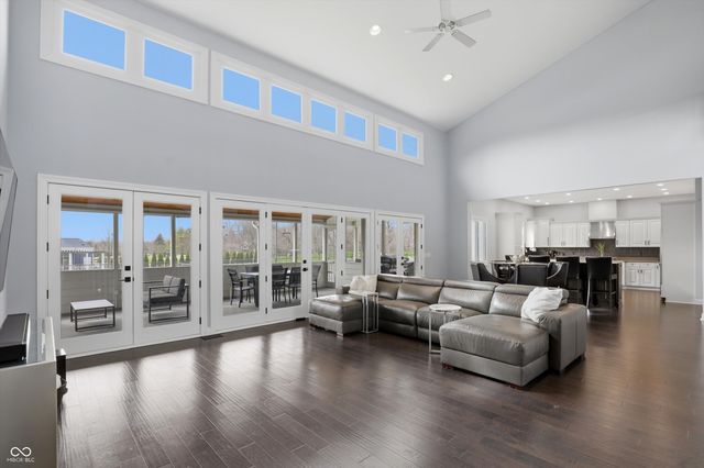 10701 Club Chase, Fishers, IN 46037