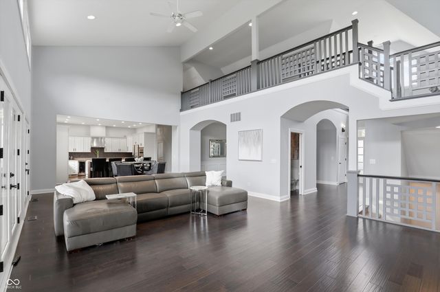 10701 Club Chase, Fishers, IN 46037