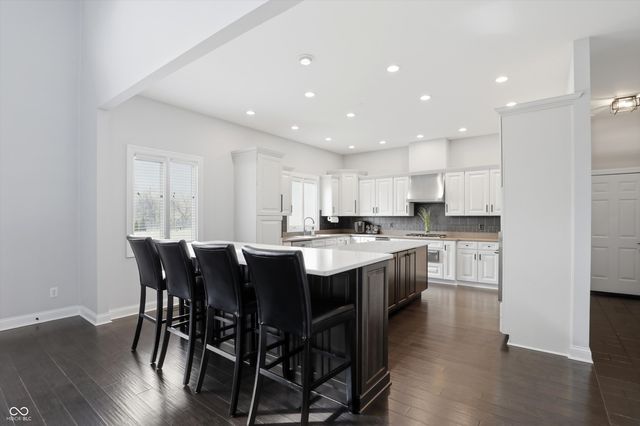 10701 Club Chase, Fishers, IN 46037