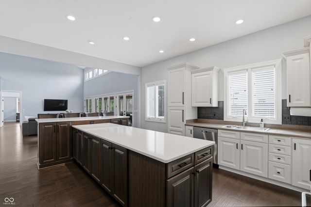 10701 Club Chase, Fishers, IN 46037