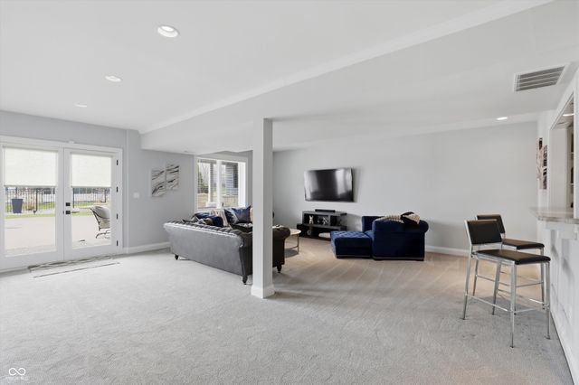 10701 Club Chase, Fishers, IN 46037