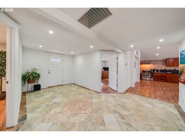 1000 S KING St, Seaside, OR 97138