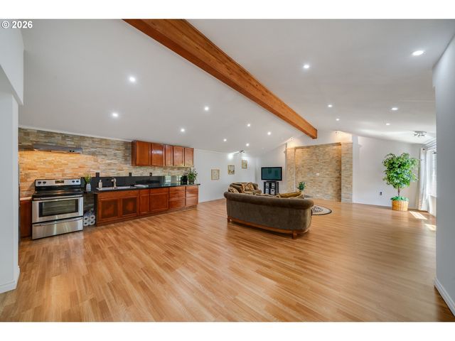 1000 S KING St, Seaside, OR 97138