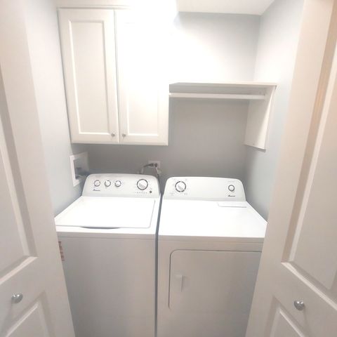 617 Yale Lane 617, Island Lake, IL 60042