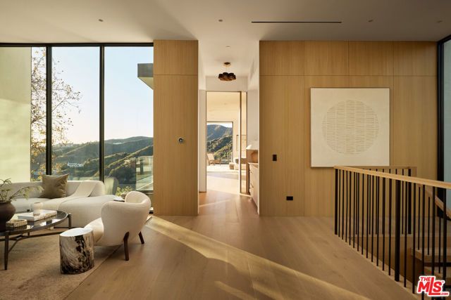 1149 Linda Flora Drive, Los Angeles, CA 90049