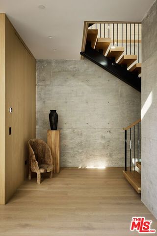 1149 Linda Flora Drive, Los Angeles, CA 90049