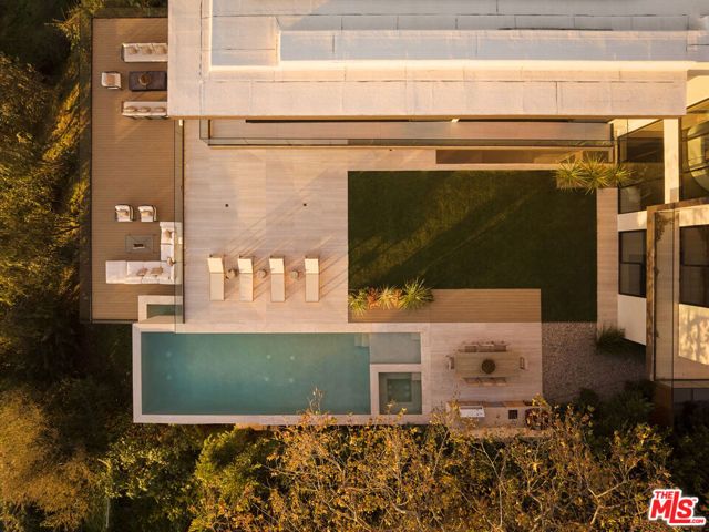 1149 Linda Flora Drive, Los Angeles, CA 90049